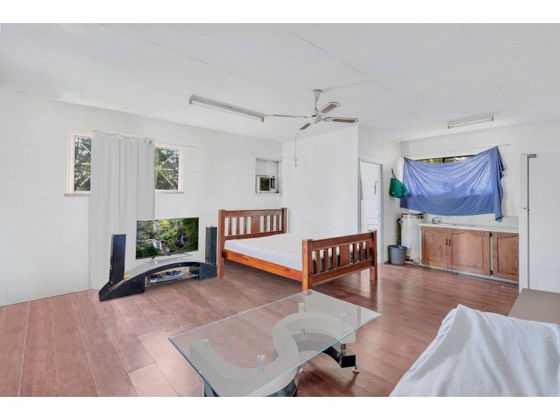 16 Melaleuca Street, Manunda QLD 4870