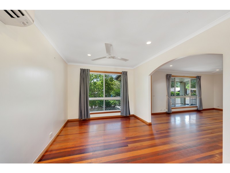 6 Serissa Street, Mooroobool QLD 4870