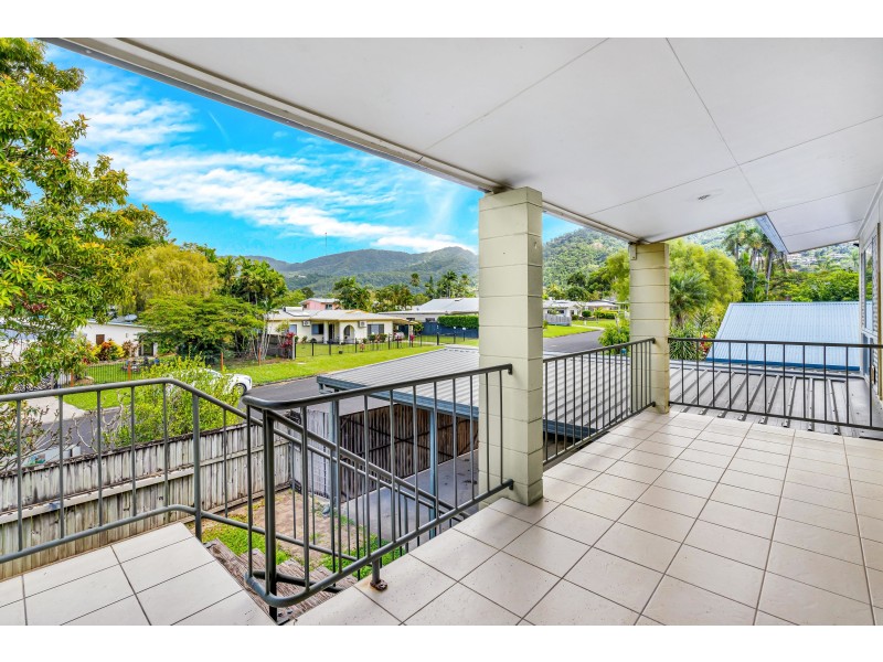 6 Serissa Street, Mooroobool QLD 4870