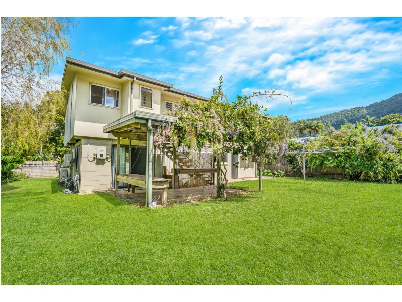 6 Serissa Street, Mooroobool QLD 4870