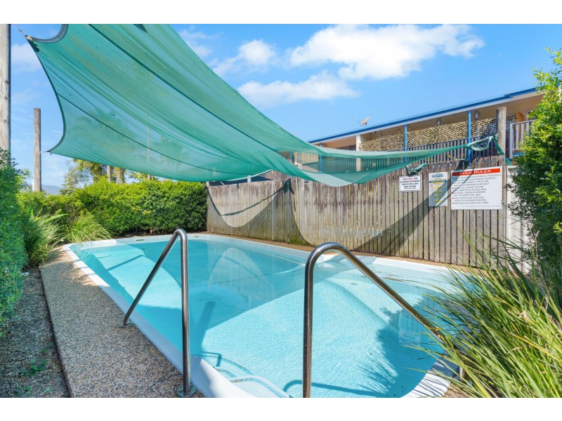 6/73-75 Pease Street, Manoora QLD 4870