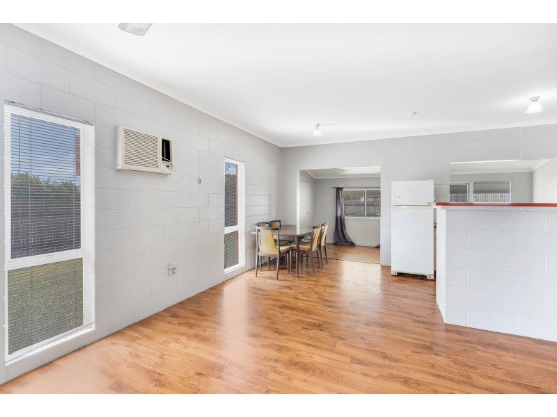 9 Alberta Drive, Woree QLD 4868