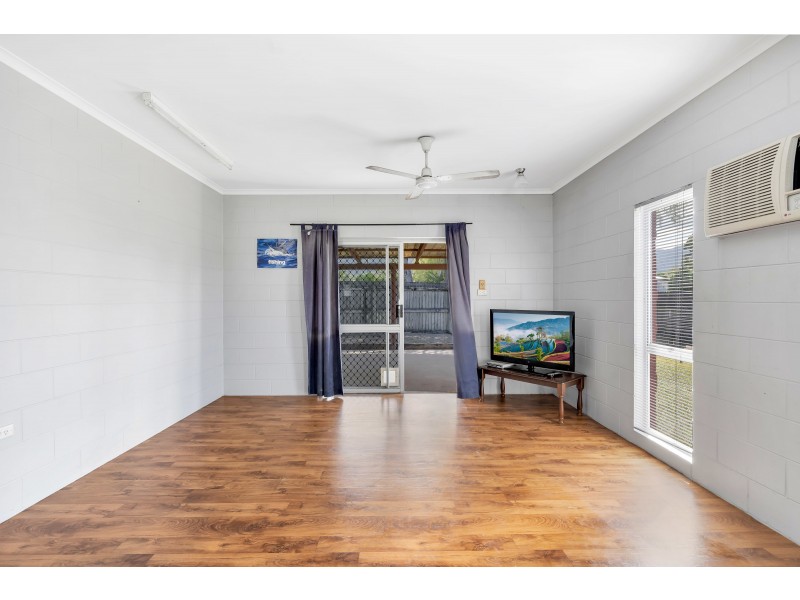 9 Alberta Drive, Woree QLD 4868