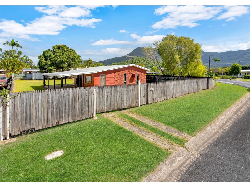 9 Alberta Drive, Woree QLD 4868