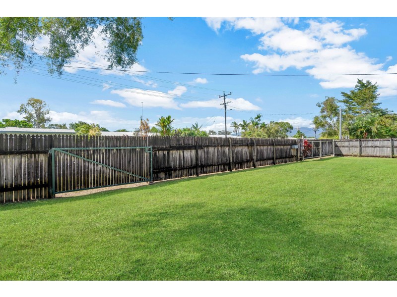 9 Alberta Drive, Woree QLD 4868