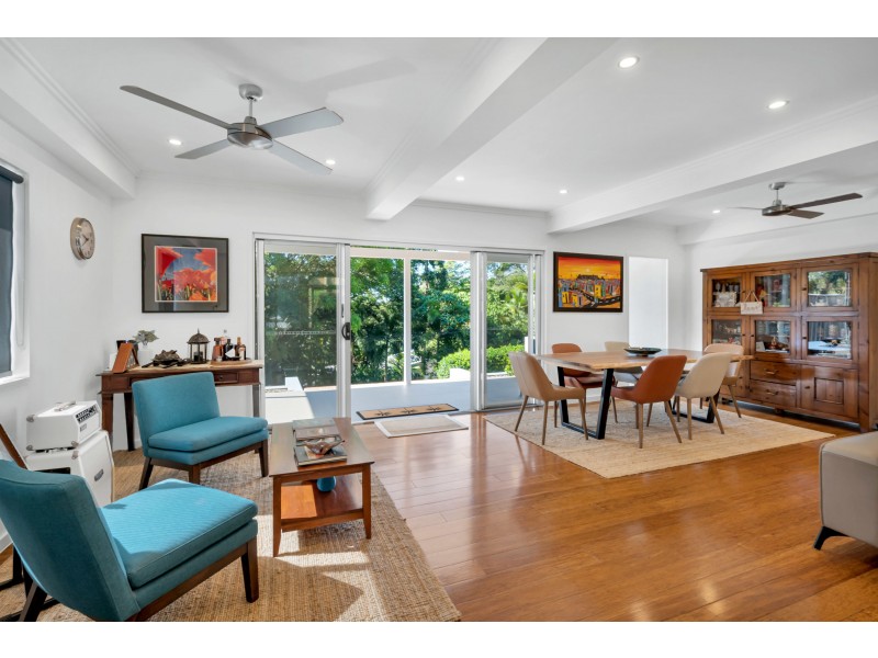 98 Hillview Crescent, Whitfield QLD 4870