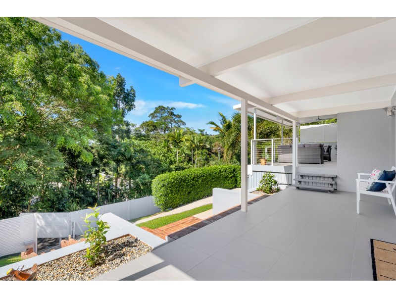 98 Hillview Crescent, Whitfield QLD 4870