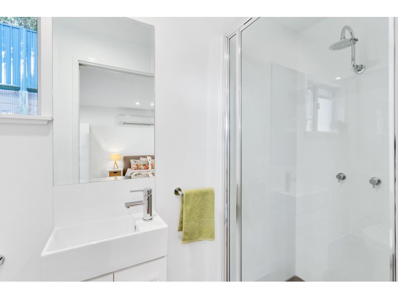 98 Hillview Crescent, Whitfield QLD 4870