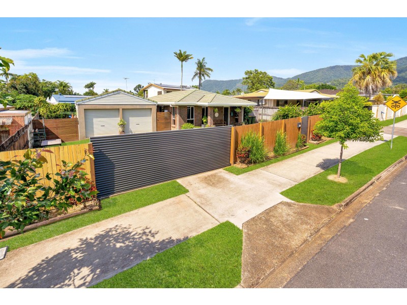 29 Lavender Street, Mooroobool QLD 4870