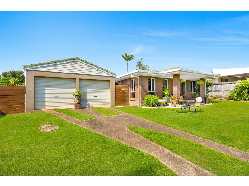 29 Lavender Street, Mooroobool QLD 4870
