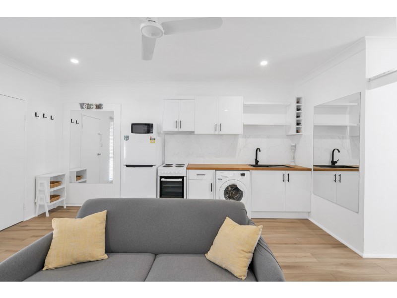 33/87-91 Earl Street, Westcourt QLD 4870