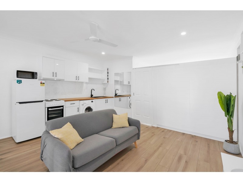 33/87-91 Earl Street, Westcourt QLD 4870