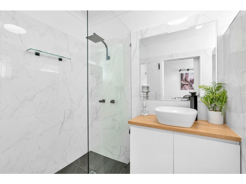 33/87-91 Earl Street, Westcourt QLD 4870