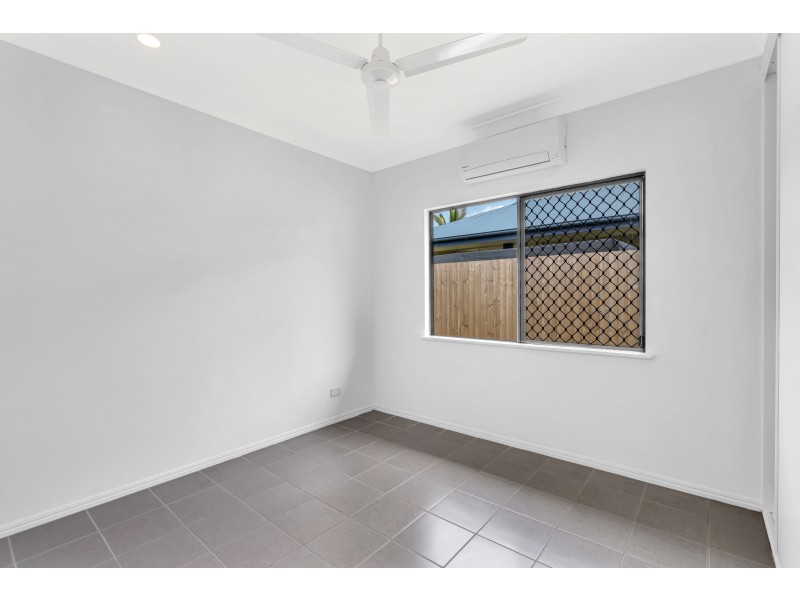 7 Cowie Place, Bentley Park QLD 4869