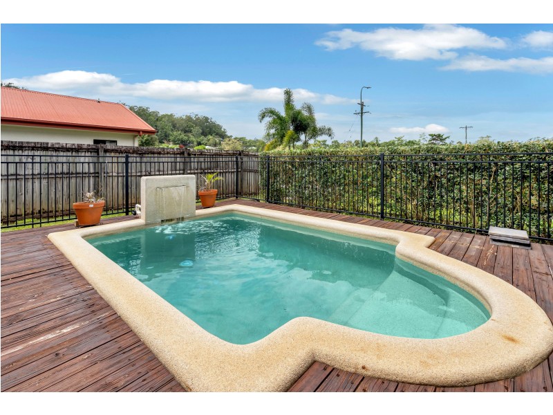7 Cowie Place, Bentley Park QLD 4869