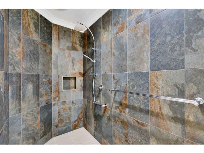 16 Aurelia Road, Palm Cove QLD 4879