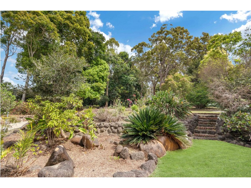 60 Bluewater Drive, Tinaroo QLD 4872