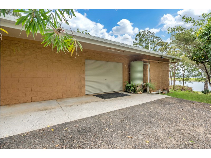 60 Bluewater Drive, Tinaroo QLD 4872