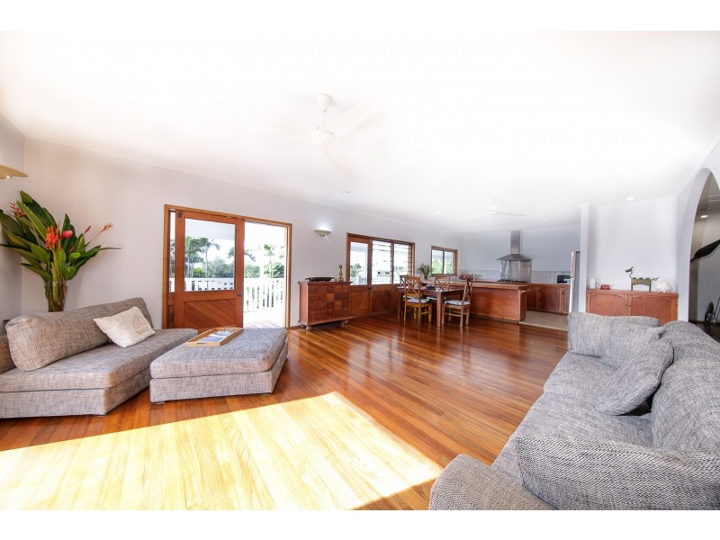 23 Blue Hills Crescent, Freshwater QLD 4870