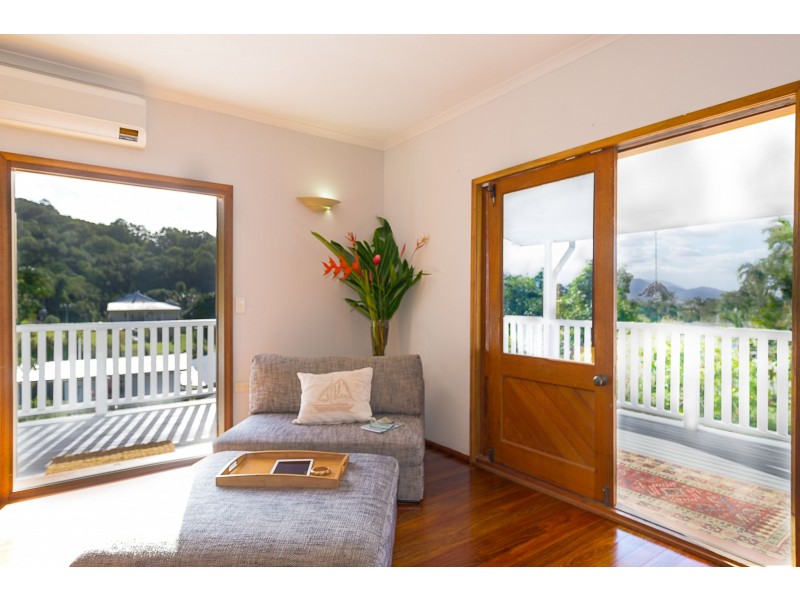 23 Blue Hills Crescent, Freshwater QLD 4870