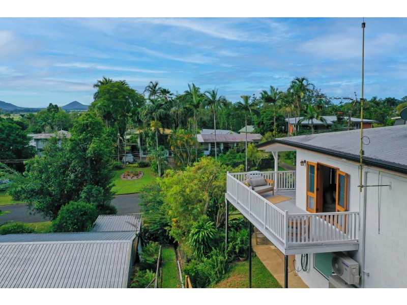 23 Blue Hills Crescent, Freshwater QLD 4870