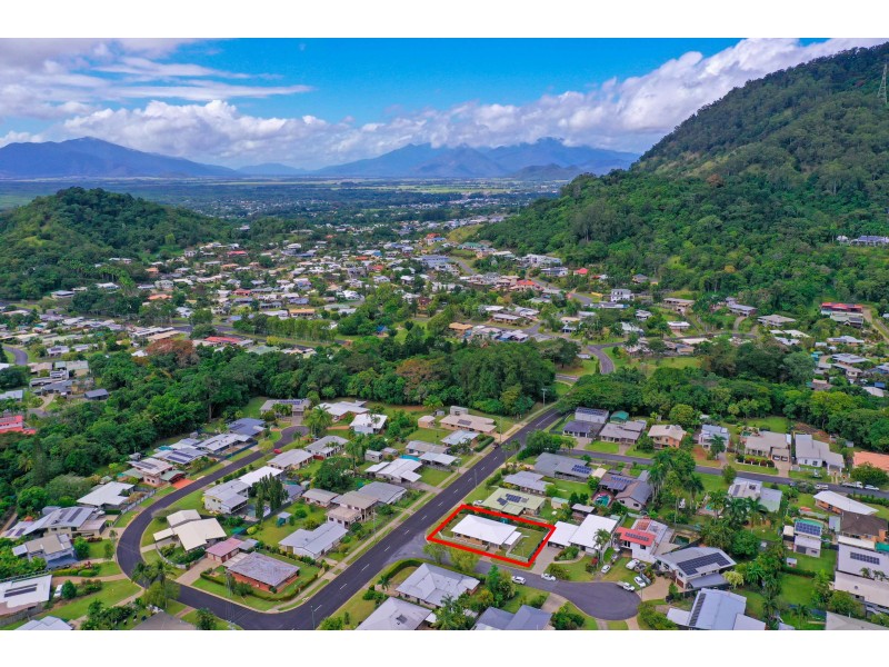 15 Fairview Street, Bayview Heights QLD 4868