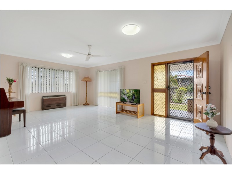 15 Fairview Street, Bayview Heights QLD 4868