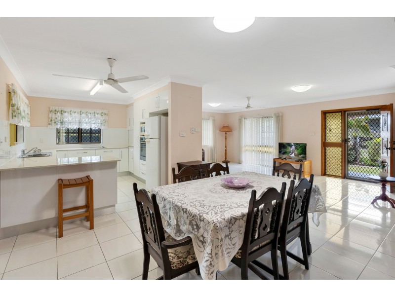 15 Fairview Street, Bayview Heights QLD 4868