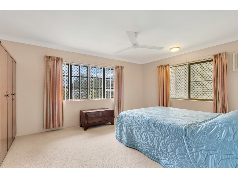 15 Fairview Street, Bayview Heights QLD 4868
