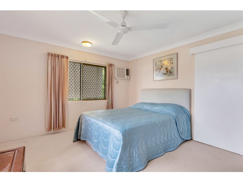 15 Fairview Street, Bayview Heights QLD 4868