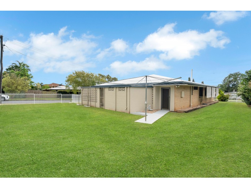 15 Fairview Street, Bayview Heights QLD 4868