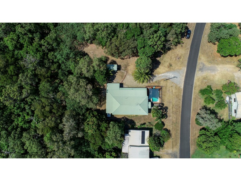 29 Luff Street, Hull Heads QLD 4854
