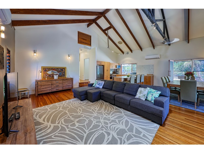 29 Luff Street, Hull Heads QLD 4854