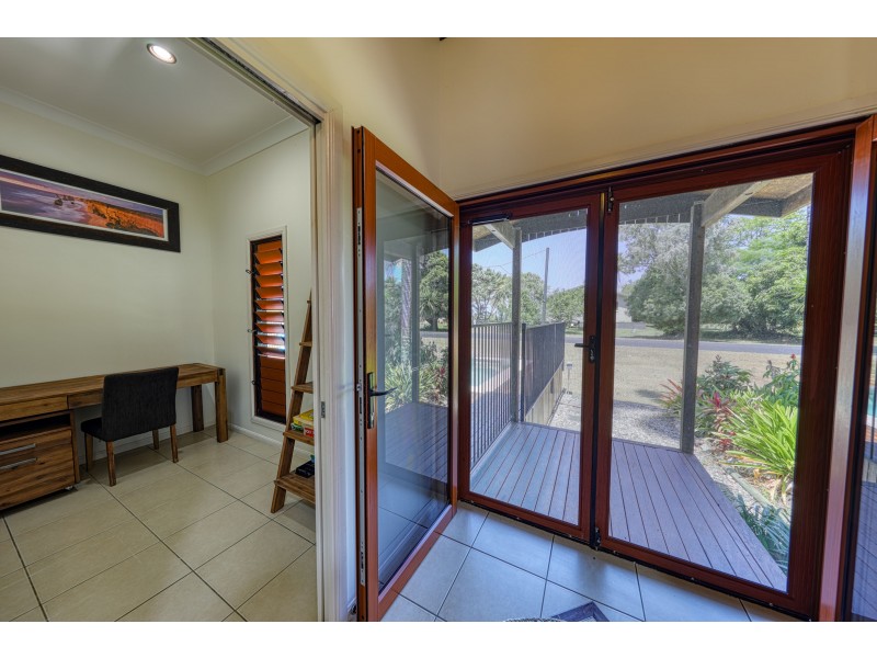 29 Luff Street, Hull Heads QLD 4854