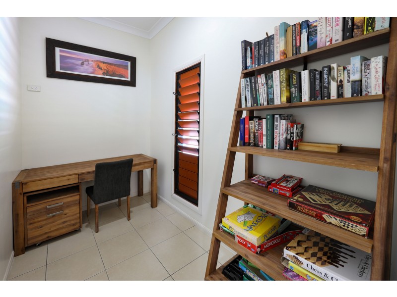 29 Luff Street, Hull Heads QLD 4854
