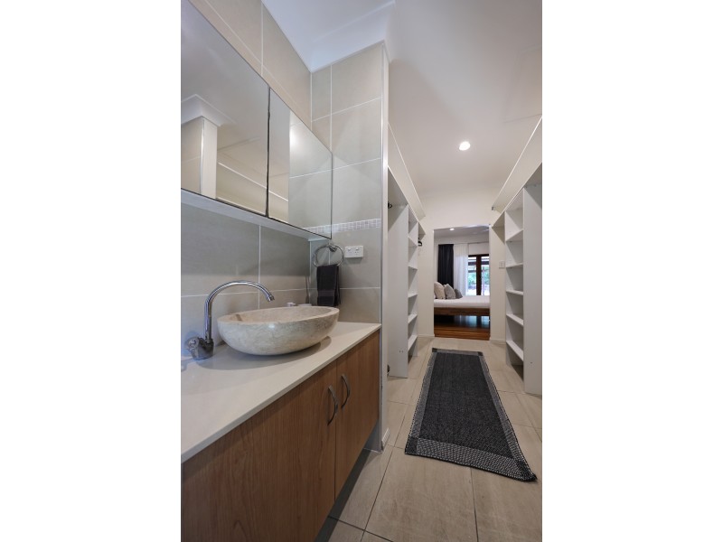 29 Luff Street, Hull Heads QLD 4854