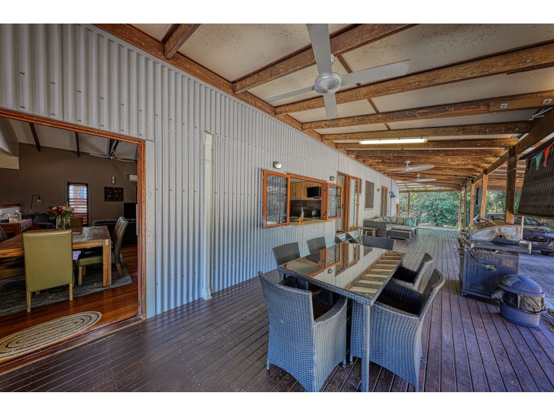 29 Luff Street, Hull Heads QLD 4854