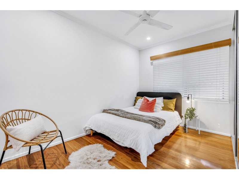 169 Hillview Crescent, Whitfield QLD 4870
