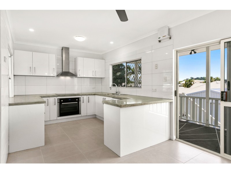 27 Debbie Street, Trinity Park QLD 4879