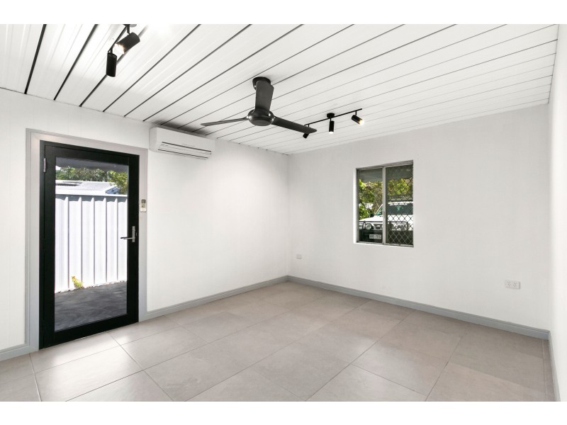 27 Debbie Street, Trinity Park QLD 4879