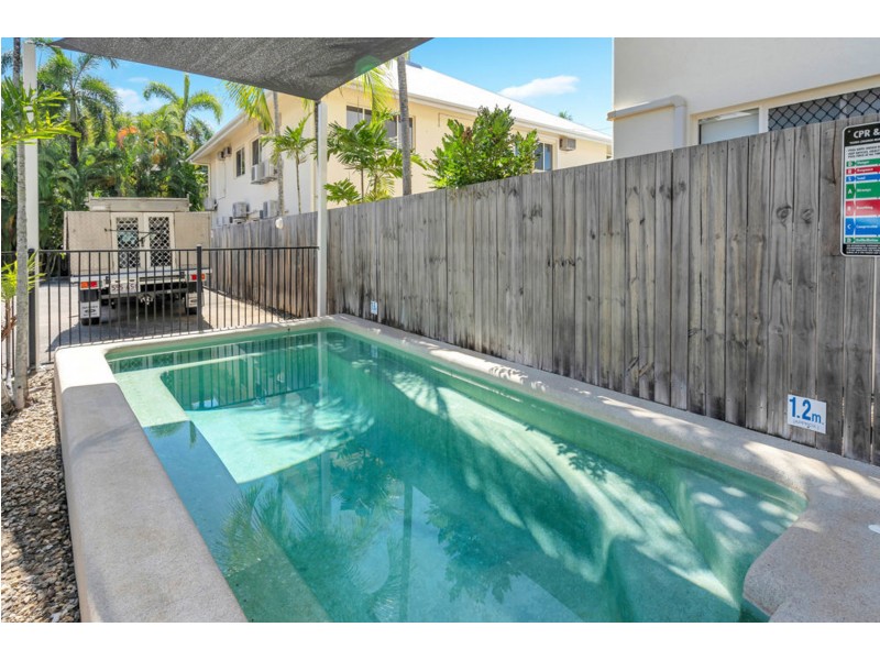 3/32 Oliva Street, Palm Cove QLD 4879