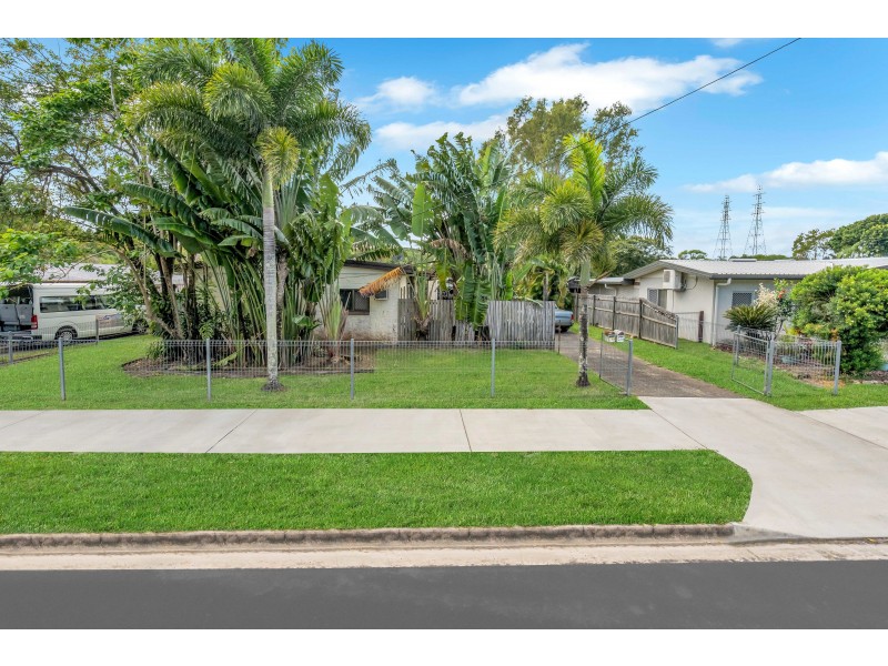 60 Hollywood Boulevard, White Rock QLD 4868