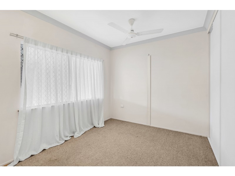 6/389-397 McCoombe Street, Mooroobool QLD 4870