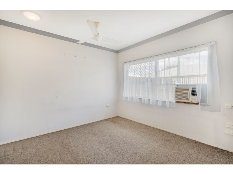 6/389-397 McCoombe Street, Mooroobool QLD 4870