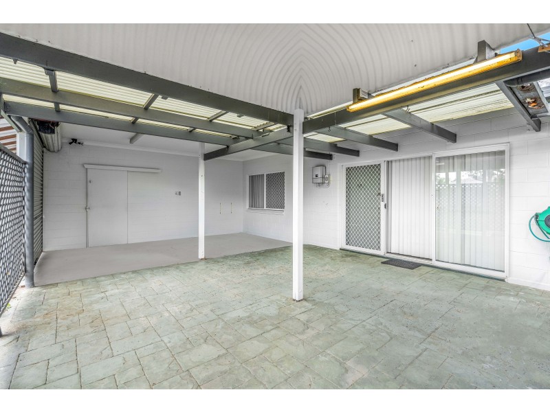 6/389-397 McCoombe Street, Mooroobool QLD 4870