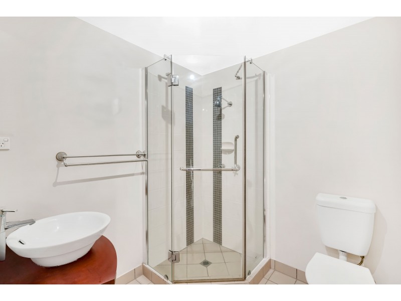 232/29-33 Springfield Crescent, Manoora QLD 4870