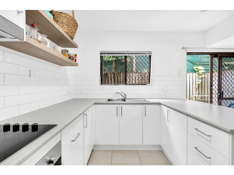 14/323-329 McLeod Street, Cairns North QLD 4870