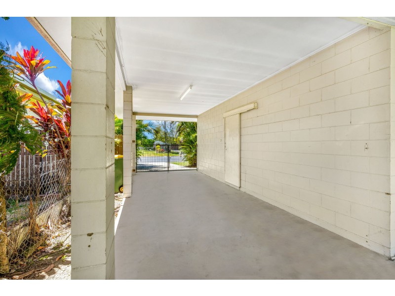 23 Sirius Street, Bentley Park QLD 4869