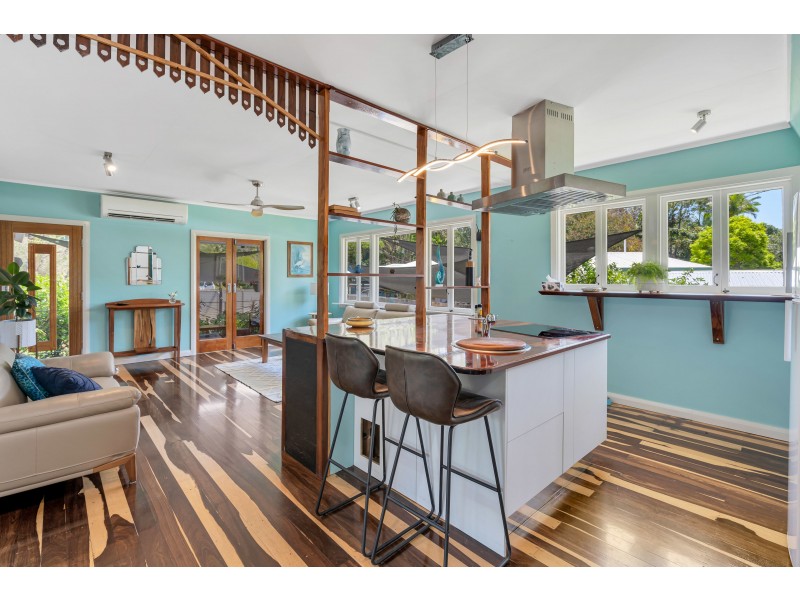 7 Crowley Close, Whitfield QLD 4870