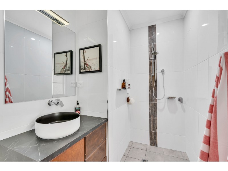 7 Crowley Close, Whitfield QLD 4870